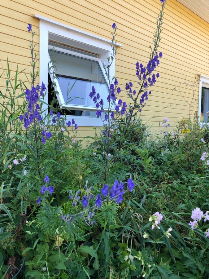 Den Gule Huset Apartment Lyngdal Luaran gambar